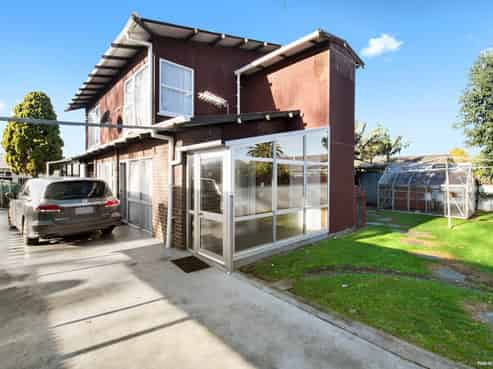 23 Great South Road, Takanini
