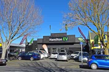 High profile Frankton warehouse 