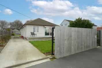 83 Quinns Road, Shirley