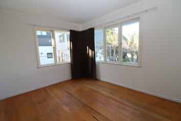 4 Hepburn Road, Glendene