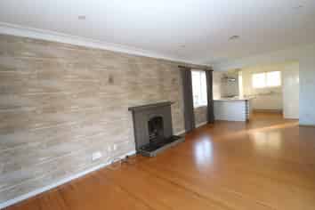 4 Hepburn Road, Glendene