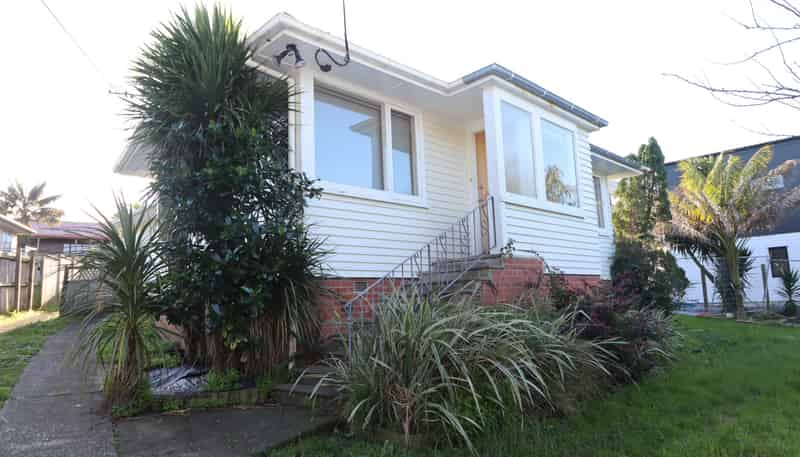 4 Hepburn Road, Glendene