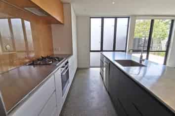 1/146 Bassett Road, Remuera