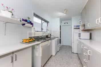 58 Widmore Drive, Massey