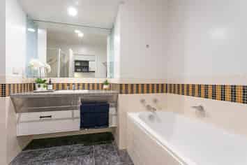 717/35 Hobson Street, Auckland Central