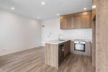 A205/553- Glenfield Road, Glenfield