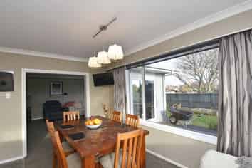 33 Clifton Street, Windsor