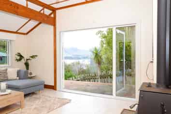 55 Hawkhurst Road, Lyttelton