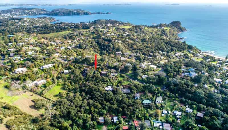 108 Hill Road, Palm Beach