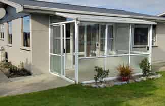 467E Thames Highway, 