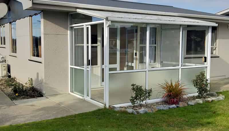 467E Thames Highway, 