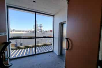 Modern Central Manurewa - Office/Retail