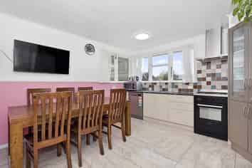 3 Bellmont Avenue, Chartwell