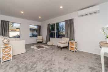 A/8 Brothers Street, New Windsor