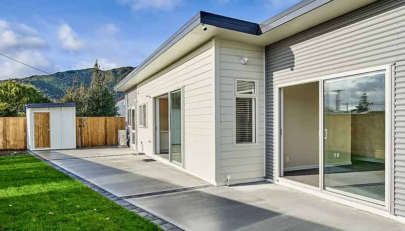 2/64 Godley Street, Waiwhetu