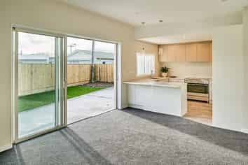 2/64 Godley Street, Waiwhetu