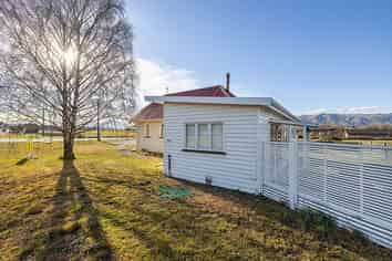 155 Main Road, Luggate