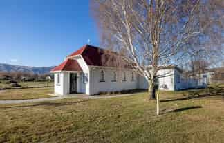 155 Main Road, Luggate