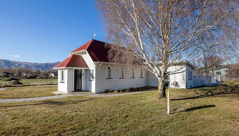 155 Main Road, Luggate