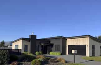 12 Kingfisher Cres, Albert Town