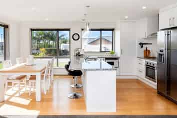 25 Weatherly Drive, Beachlands