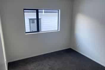 49C Andrew Road, Botany Downs