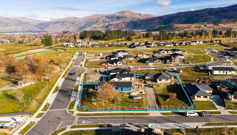 4 Bradford Street, Cromwell