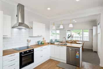 39 Moana Street, Otaki Beach