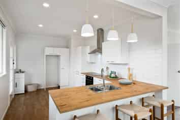 39 Moana Street, Otaki Beach