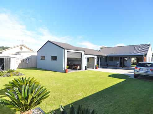 204 Martyn Road, Whangamata