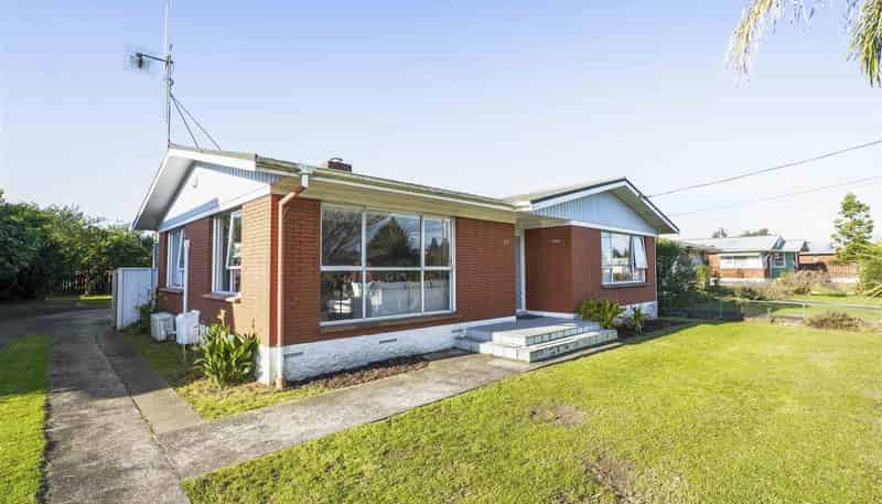 23 Chesterman Road, Riverlea