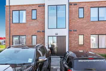 3/17 Uku Lane, Hobsonville