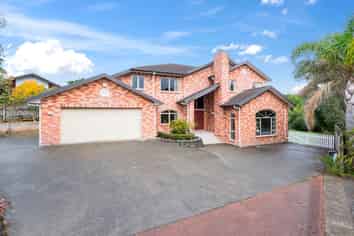 13 Scarlet Oak Drive, Albany