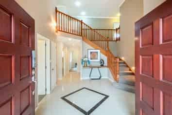 13 Scarlet Oak Drive, Albany