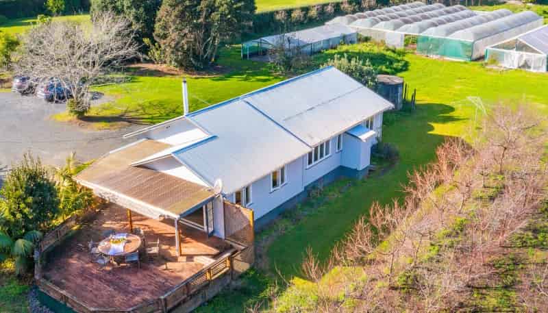 80 Omaha Flats Road, 