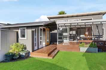 5A Tuna Place, Whangamata