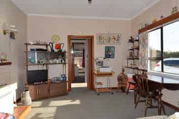 20 Saturn Street, Strathern