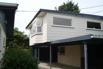 98a Broadway, Carterton