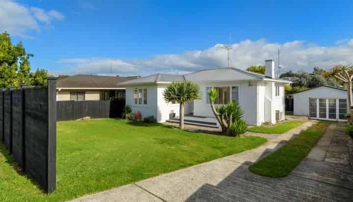 11 Goods road, Otumoetai