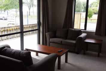 4/173 Knighton Road, Hillcrest