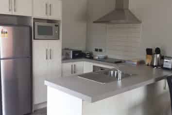 4/173 Knighton Road, Hillcrest