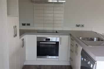 4/173 Knighton Road, Hillcrest