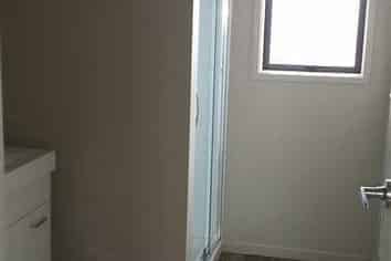 4/173 Knighton Road, Hillcrest