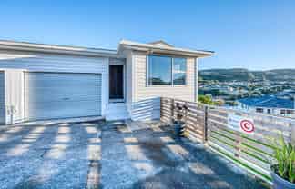 94 Taylor Terrace, Tawa