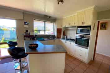 9 March Street, Spring Creek