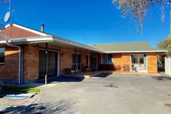 9 March Street, Spring Creek