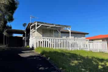 22 Zita Maria Drive, Massey