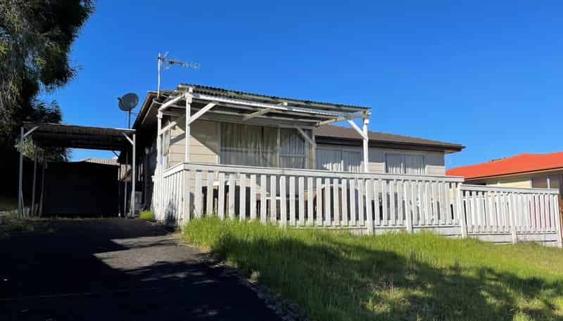 22 Zita Maria Drive, Massey