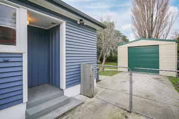 52 Riley Crescent, Woolston