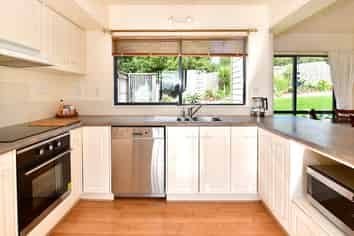 148 Red Beach Road, Red Beach